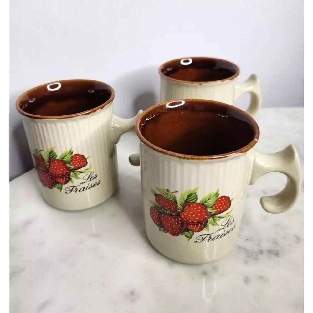 3 Vtg Strawberry Les Fraises Coffee Mugs Cup Stoneware Brown Cottagecore Fruit